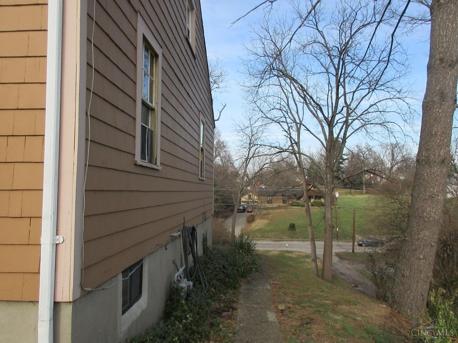 5097 Rapid Run Road Cincinnati, OH 45238 - Photo 32 of 74