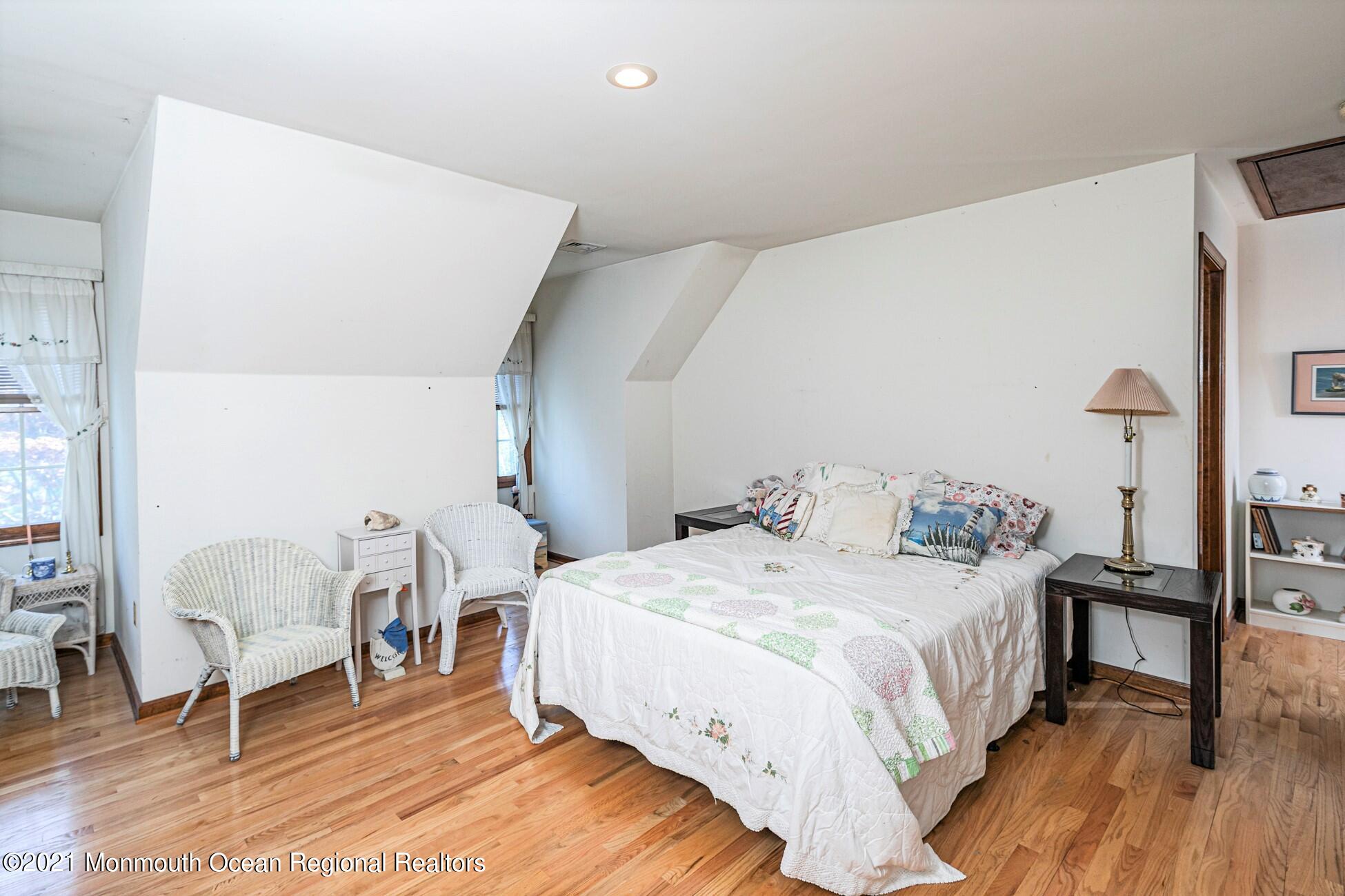 209 Province Line Road Allentown, NJ 08501 - Photo 22 of 30 209 Province Line Rd Allentown 032