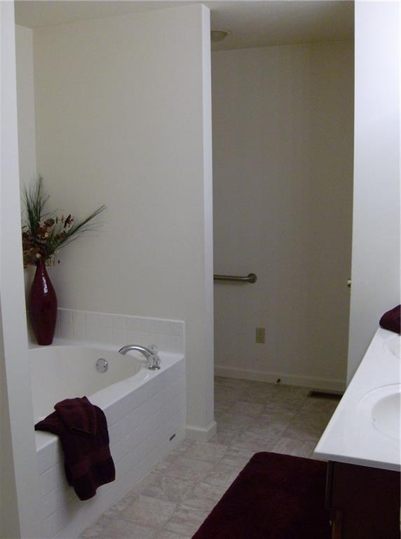 12155 Trolley Road Indianapolis, IN 46236 - Photo 21 of 24 Gallery Image 21