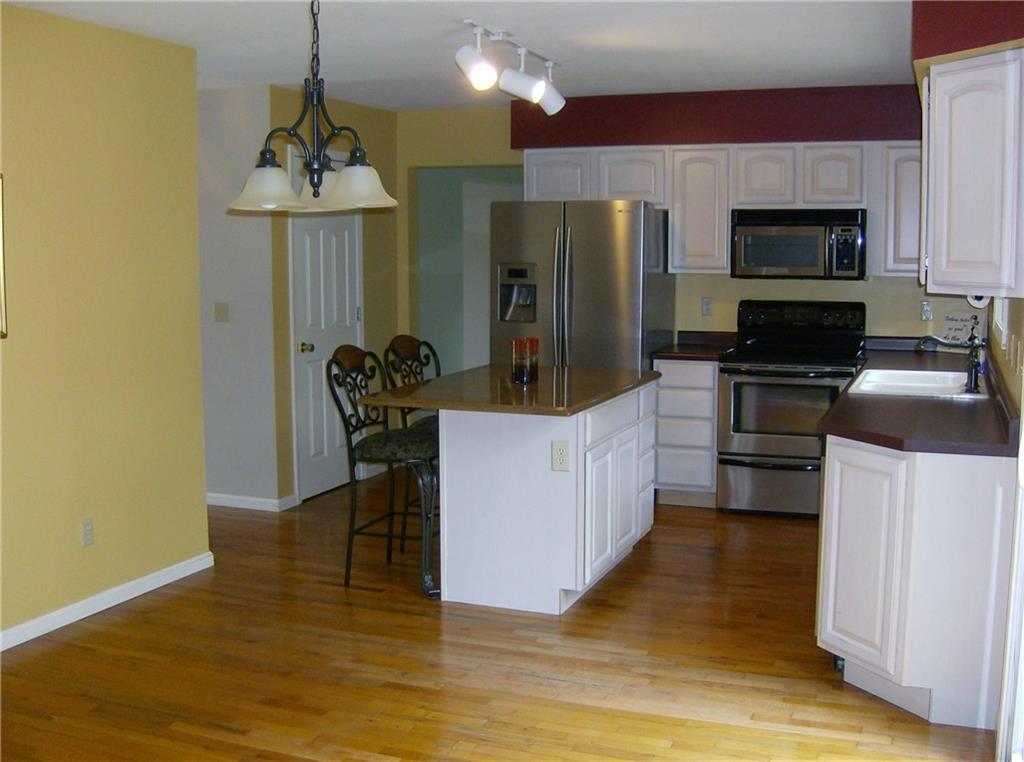 12155 Trolley Road Indianapolis, IN 46236 - Photo 7 of 24 Gallery Image 7