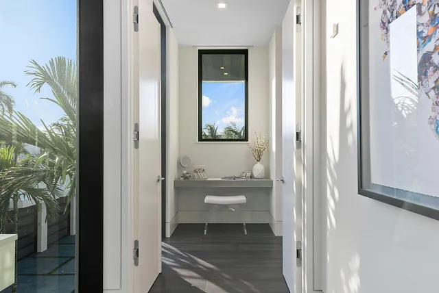 $40,000,000 | 372 East Alexander Palm Road, Boca Raton, FL 33432