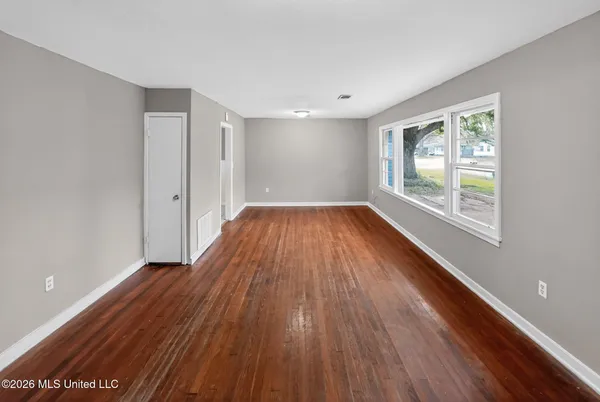 $74,900 | 734 Montclair Place, Jackson, MS 39206