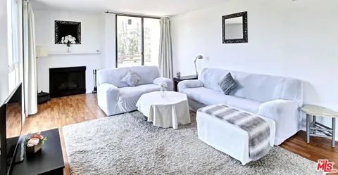 $838,000 | 911 North Kings Road, Unit 310, West Hollywood, CA 90069