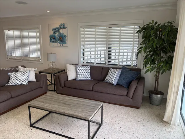 $4,450 | 1410 Polk Street, Hollywood, FL 33020