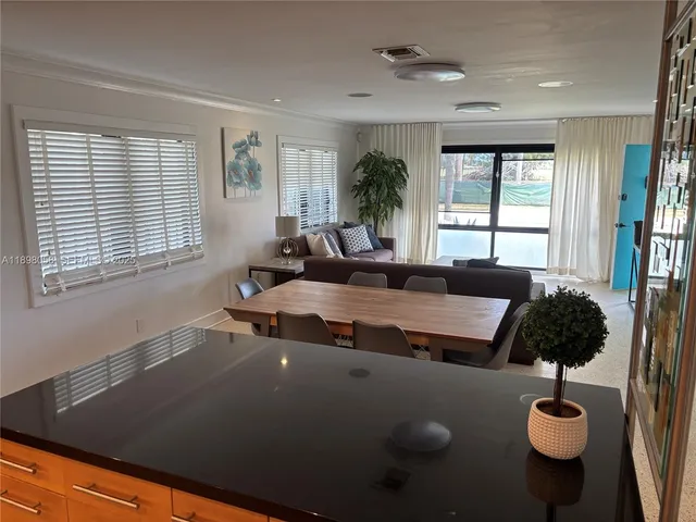 $4,450 | 1410 Polk Street, Hollywood, FL 33020