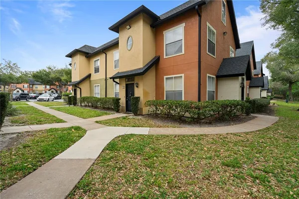 $219,000 | 6021 Westgate Drive, Unit 823, Orlando, FL 32835