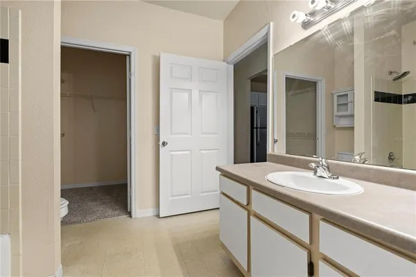 $219,000 | 6021 Westgate Drive, Unit 823, Orlando, FL 32835