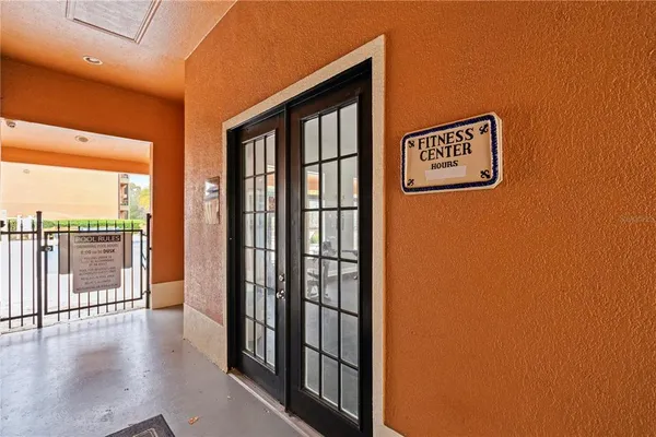 $219,000 | 6021 Westgate Drive, Unit 823, Orlando, FL 32835