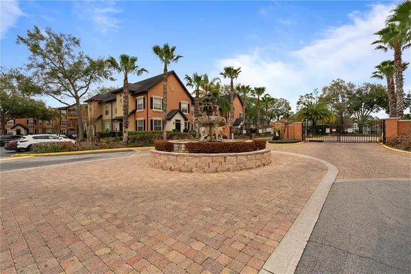 $219,000 | 6021 Westgate Drive, Unit 823, Orlando, FL 32835