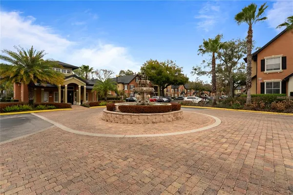 $219,000 | 6021 Westgate Drive, Unit 823, Orlando, FL 32835