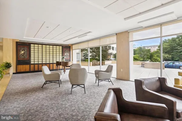$285,000 | 10500 Rockville Pike, Unit 326, Rockville, MD 20852