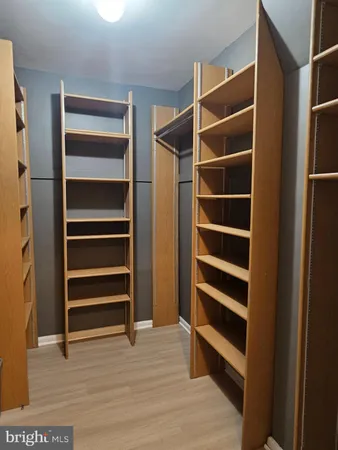 $285,000 | 10500 Rockville Pike, Unit 326, Rockville, MD 20852