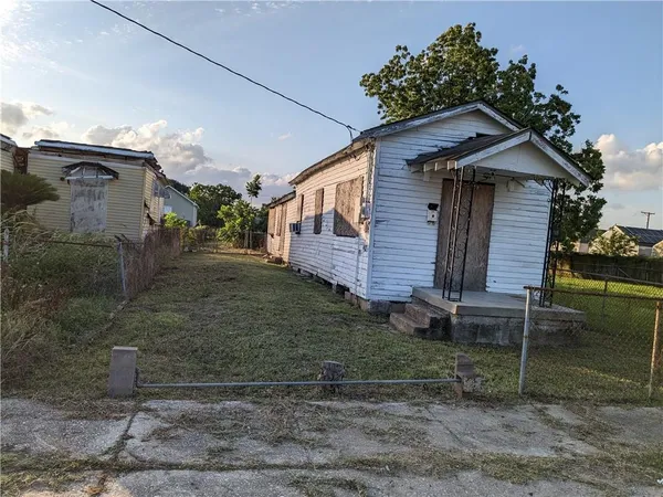 $50,000 | 707 22nd Street, Gretna, LA 70053