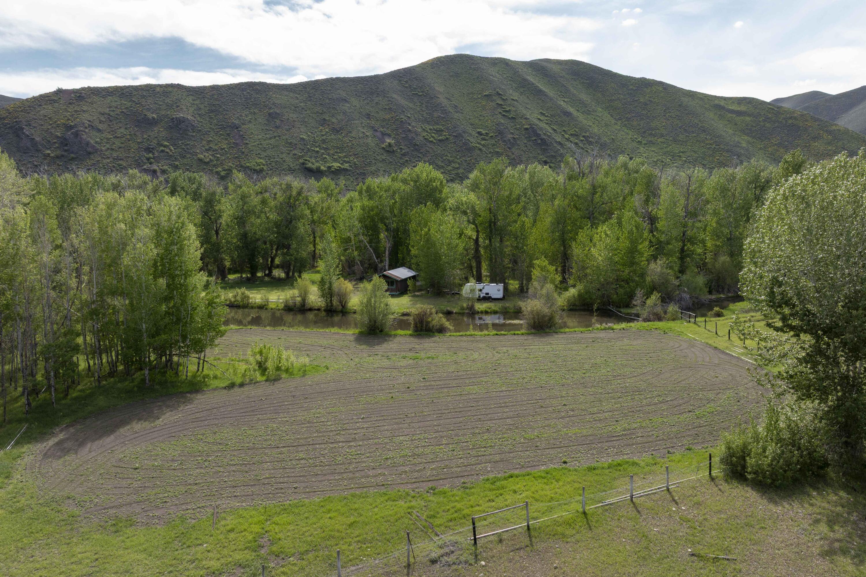 321-331 Broadford Road Hailey, ID 83333 - Photo 35 of 40 321 Pasture