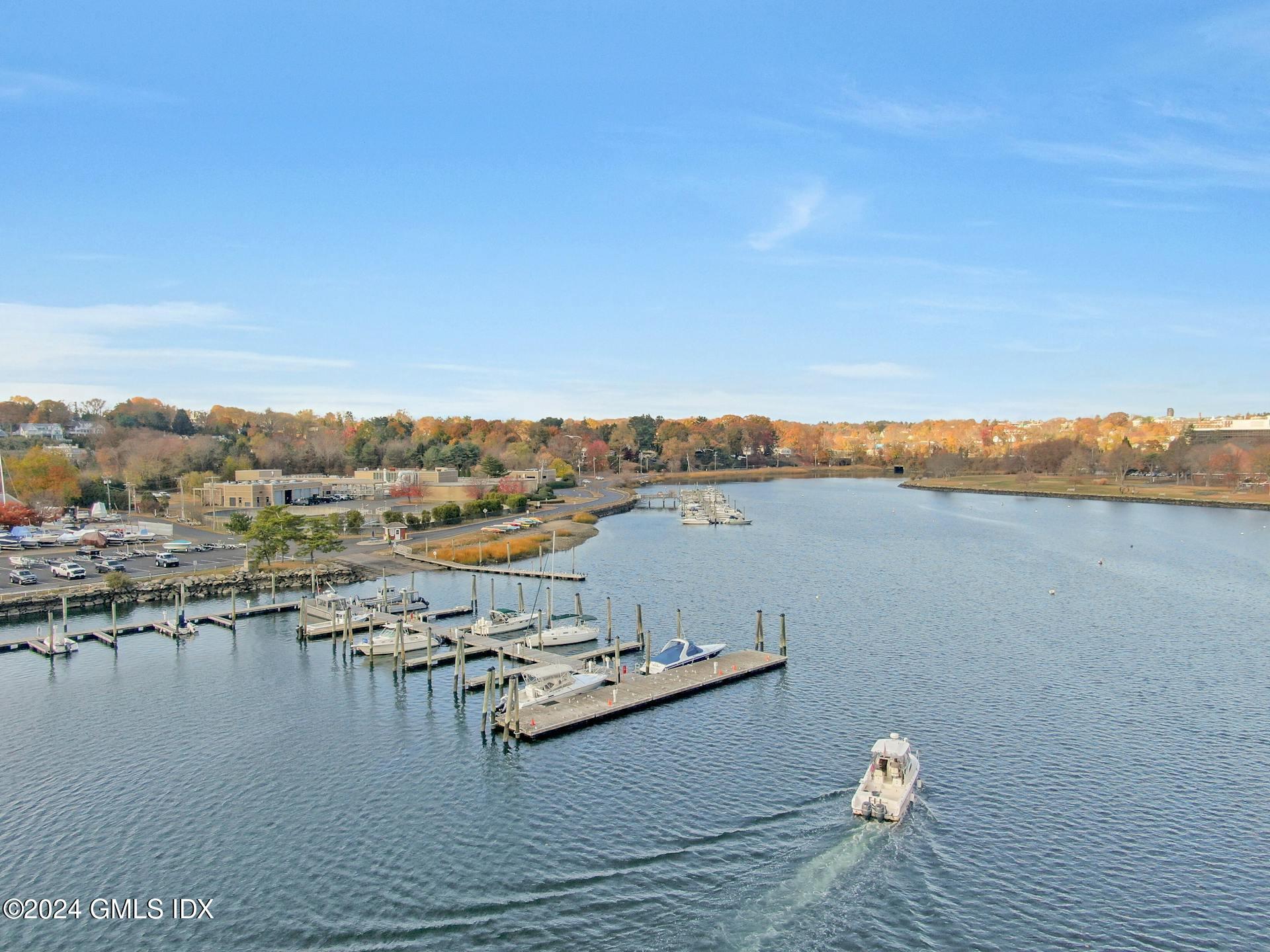 630 Steamboat Road, Unit 4AN Greenwich, CT 06830 - Photo 29 of 32 a view of lake and city
