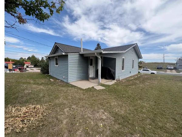 $119,000 | 406 South Maple Street, Lusk, WY 82225