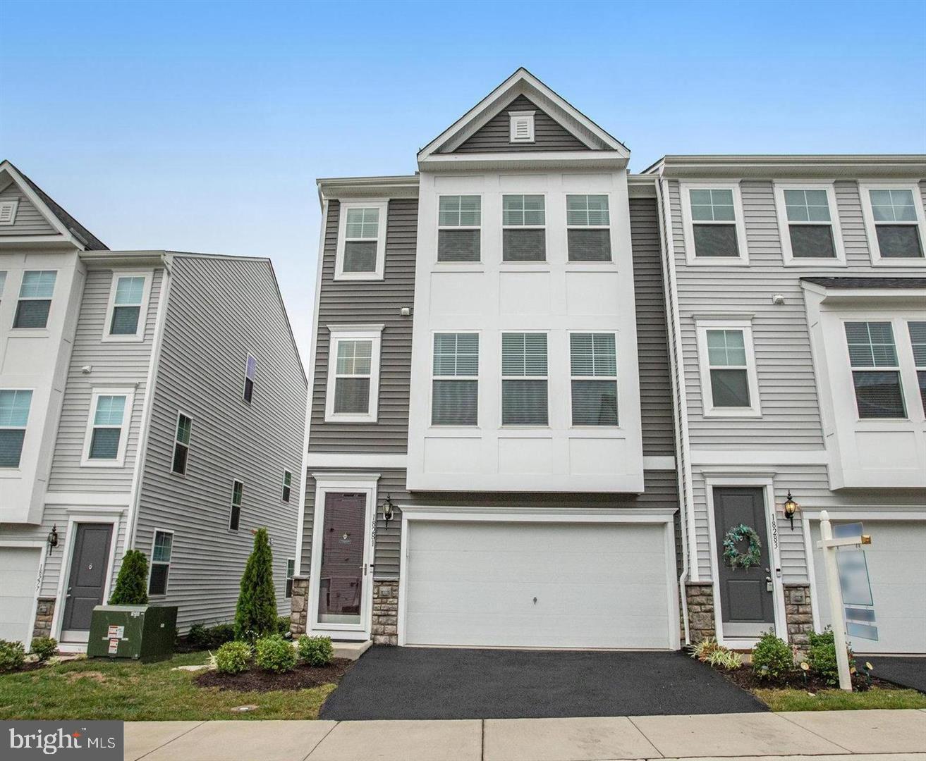 18281 Summit Pointe Drive Triangle, VA 22172 - Photo 3 of 30