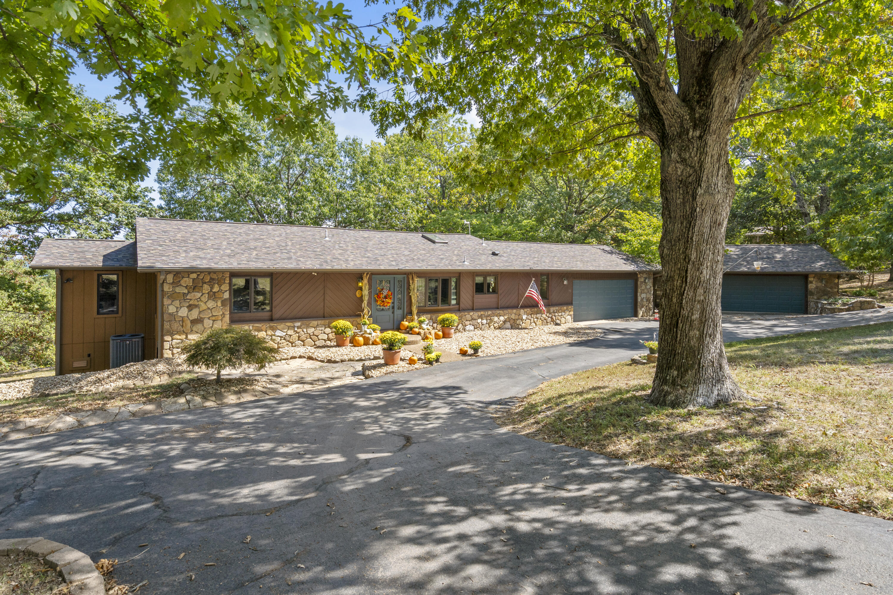 6 Briar Oaks Lane Reeds Spring, MO 65737 - Photo 1 of 1 4-print-_CM24993