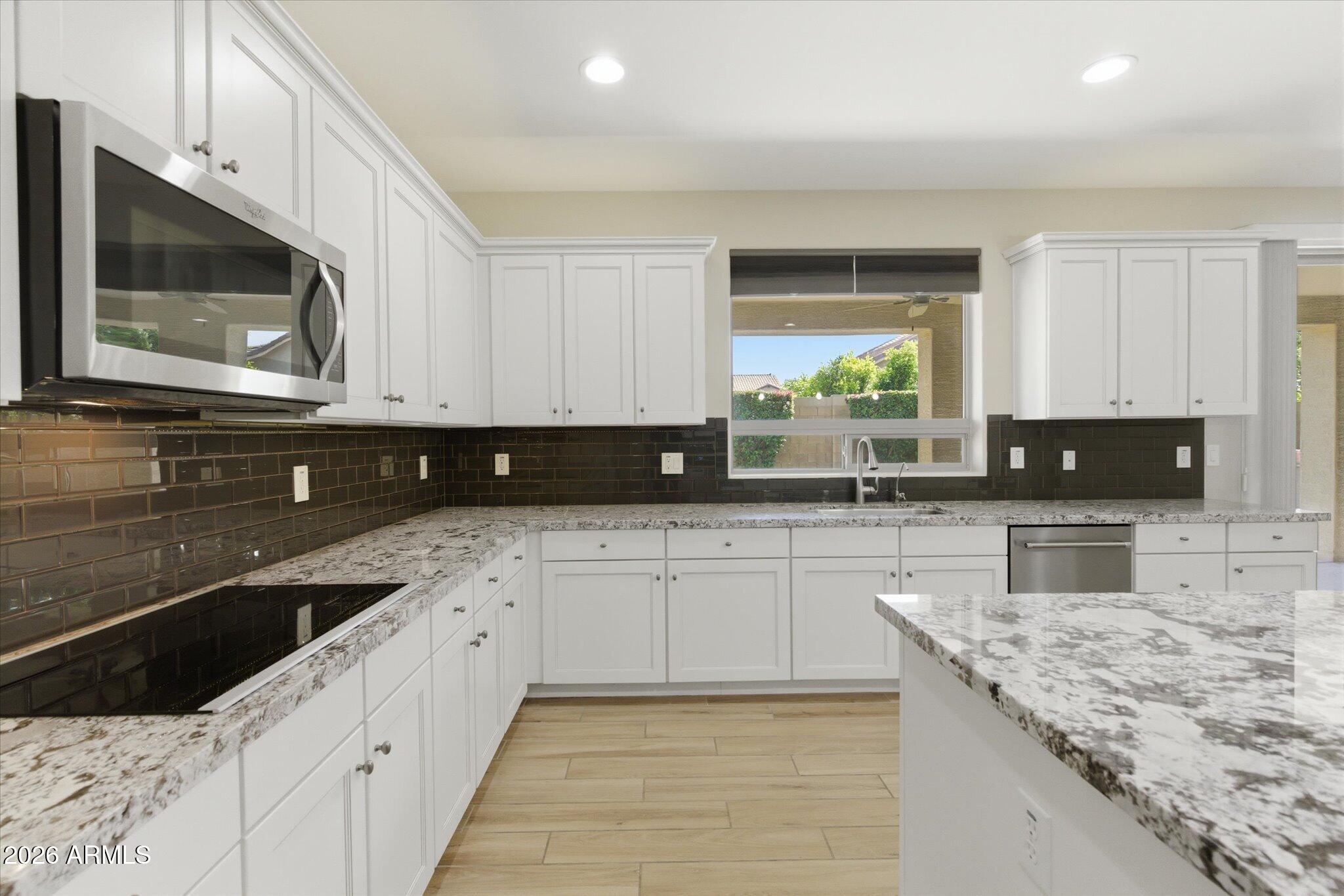 2915 East Russell Street Mesa, AZ 85213 - Photo 21 of 64 16-16