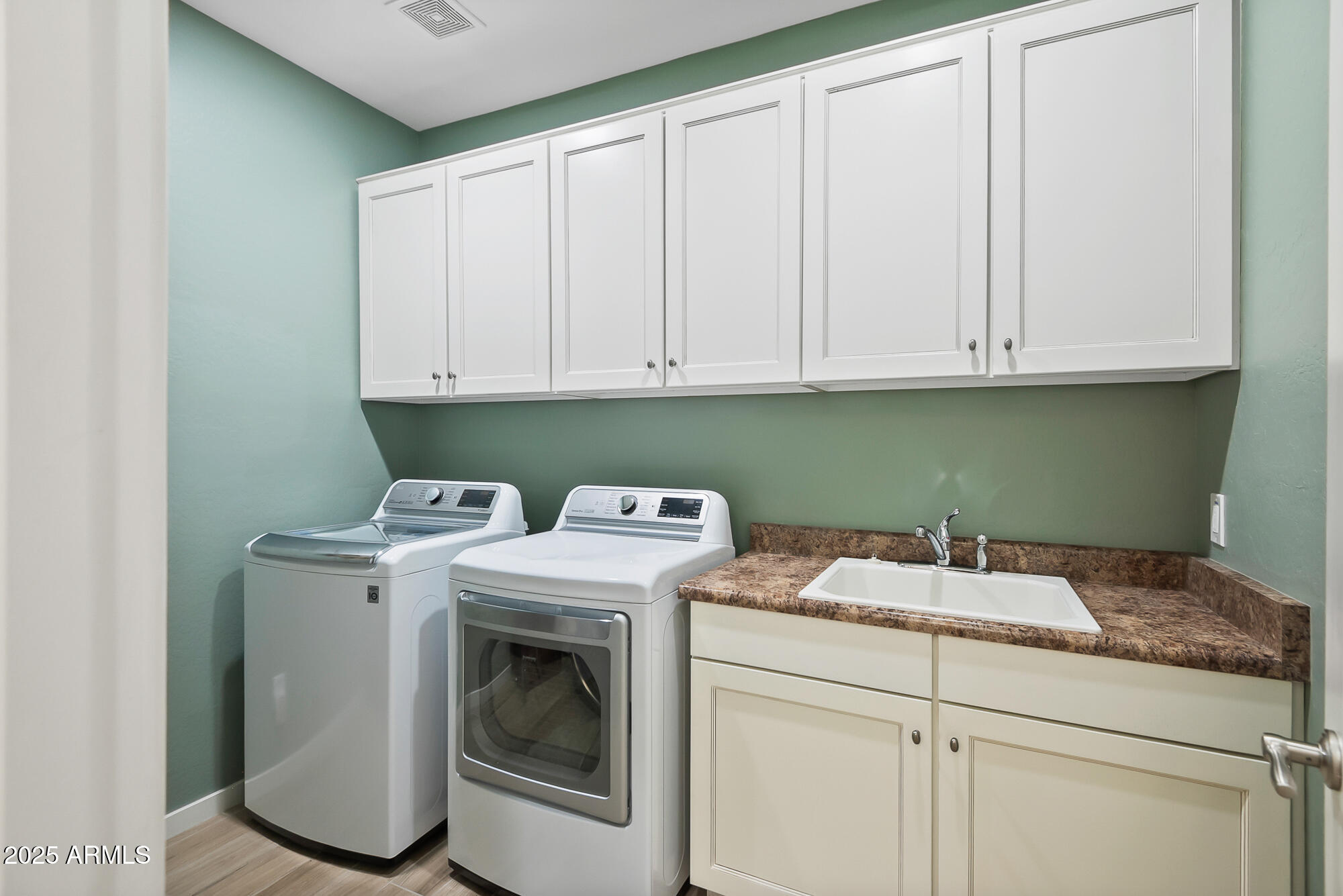 2915 East Russell Street Mesa, AZ 85213 - Photo 30 of 64 DSC_8934
