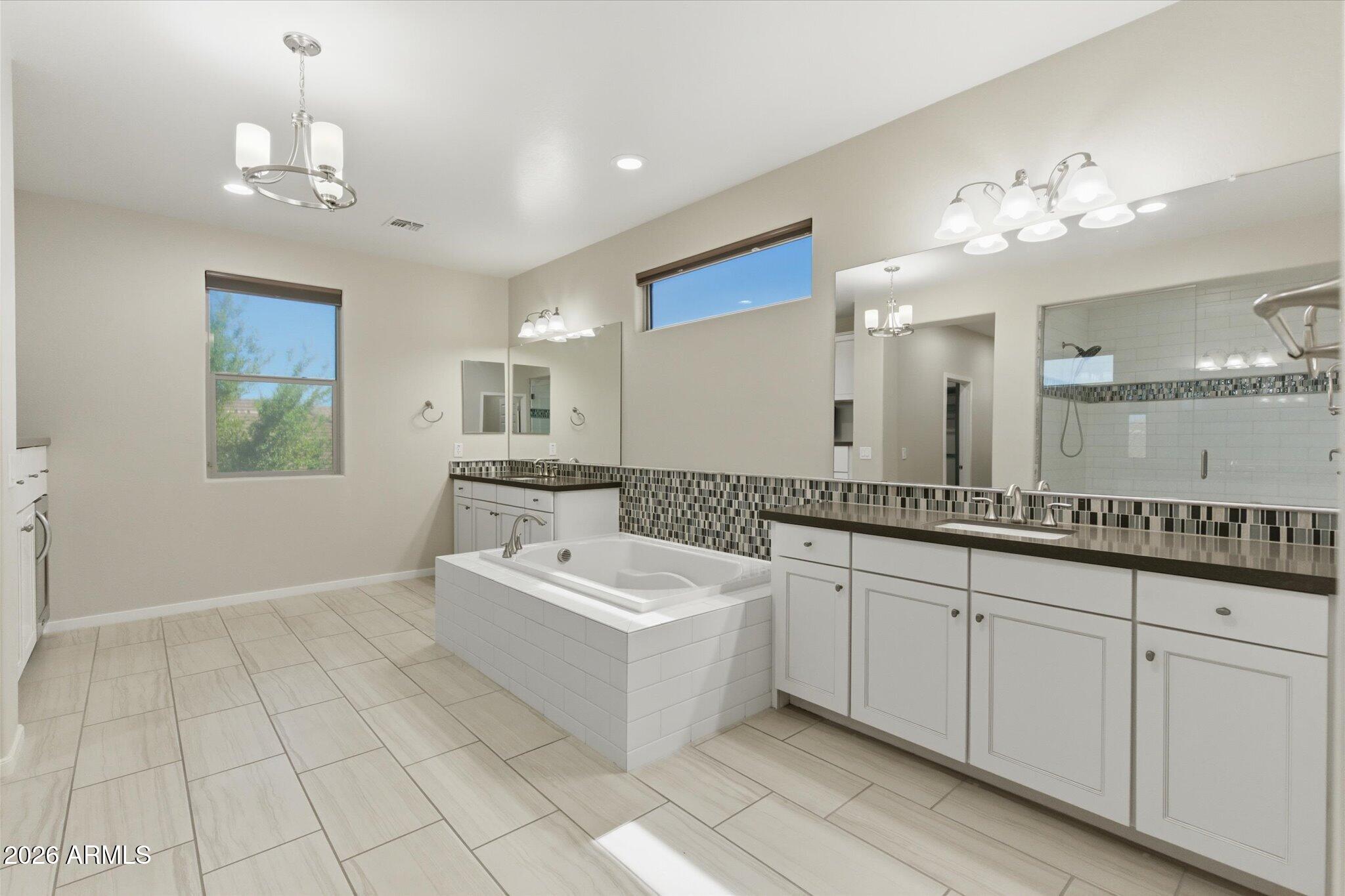 2915 East Russell Street Mesa, AZ 85213 - Photo 42 of 64 36-36