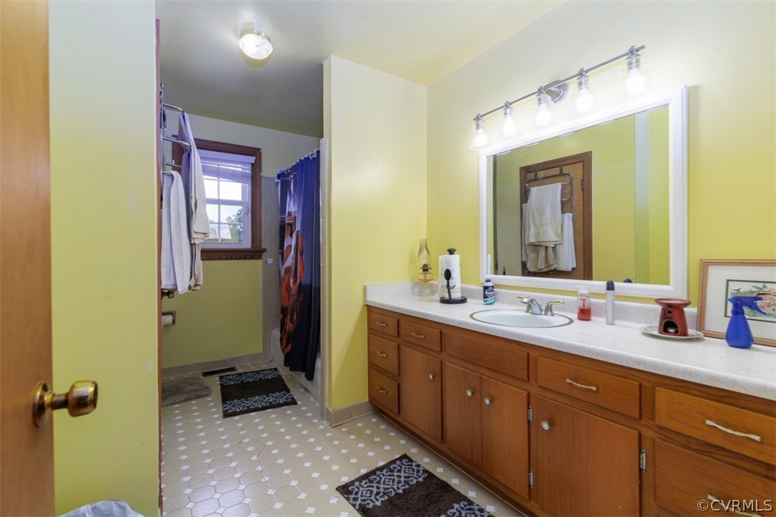 12301 Genito Road Amelia Court House, VA 23002 - Photo 23 of 29 Gallery Image 23