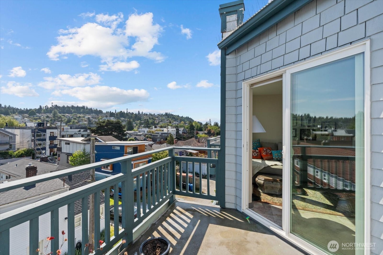 2920 Alki Avenue Southwest, Unit 409 Seattle, WA 98116 - Photo 6 of 26
