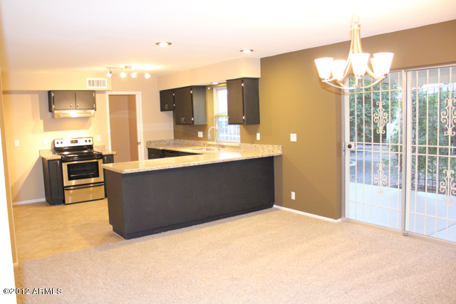 854 South Rochester Mesa, AZ 85206 - Photo 23 of 35 Kitchen-2