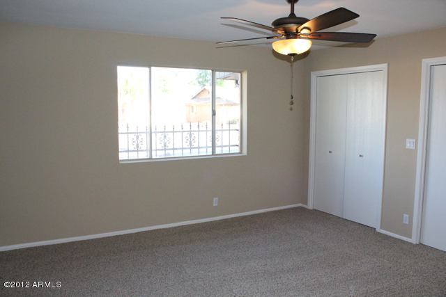 854 South Rochester Mesa, AZ 85206 - Photo 32 of 35 Master bed-1