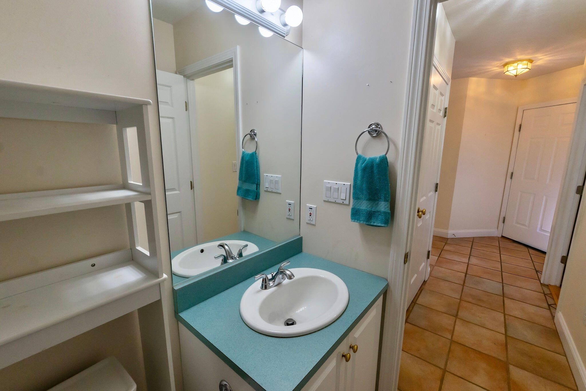 5 Stoney Creek Road, Unit 5 Scarborough, ME 04074 - Photo 17 of 39 DSC09387