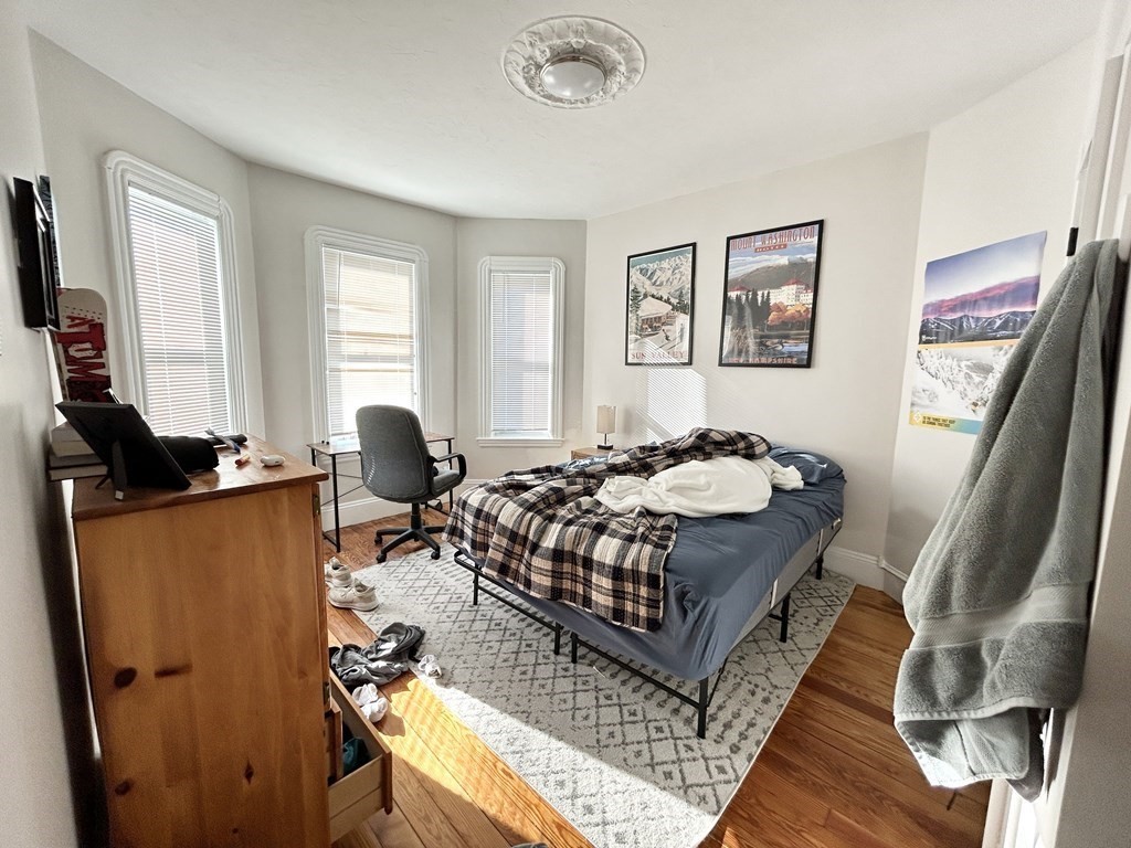 74 Marine Road, Unit 3 Boston, MA 02127 - Photo 4 of 8