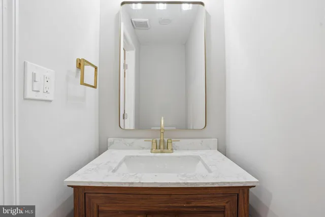 $625,000 | 508 Harbor Drive, Annapolis, MD 21403