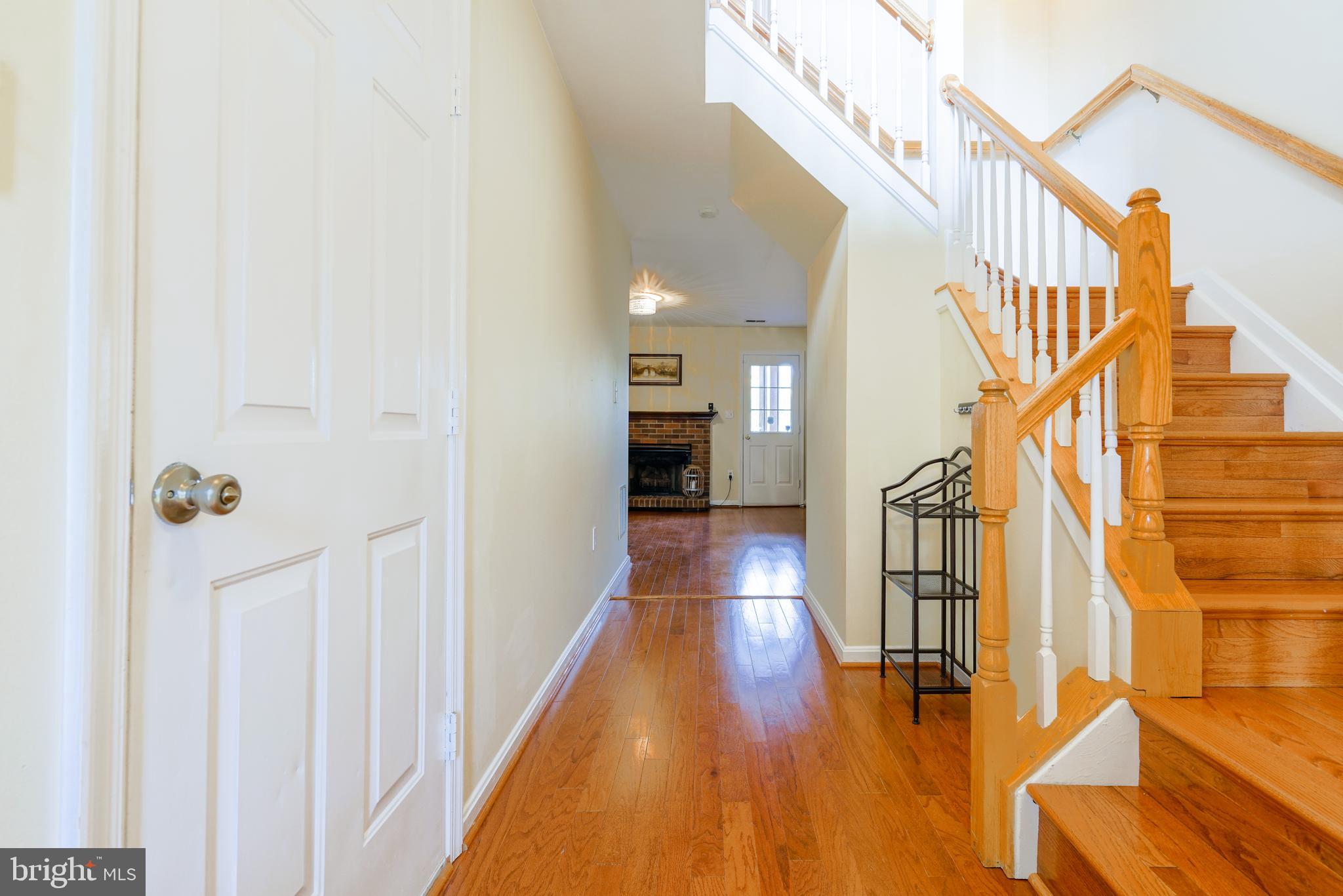 6344 Demme Place Springfield, VA 22150 - Photo 6 of 43