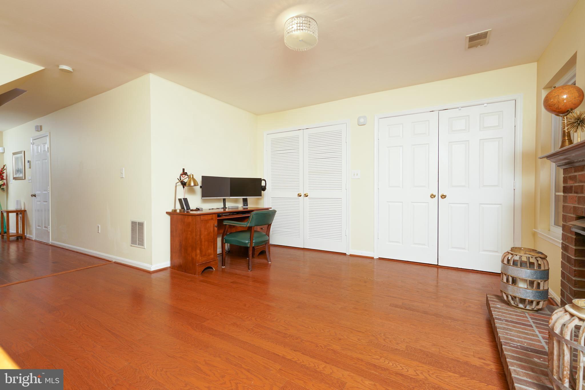 6344 Demme Place Springfield, VA 22150 - Photo 8 of 43