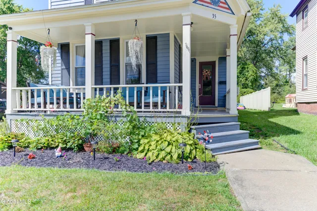 $199,500 | 35 Yost Street, Johnstown, NY 12095