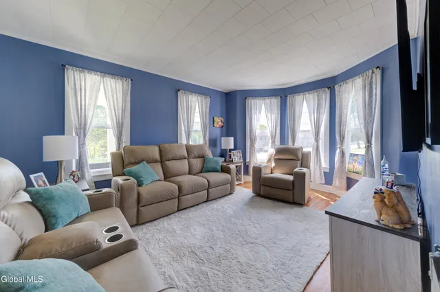 $199,500 | 35 Yost Street, Johnstown, NY 12095