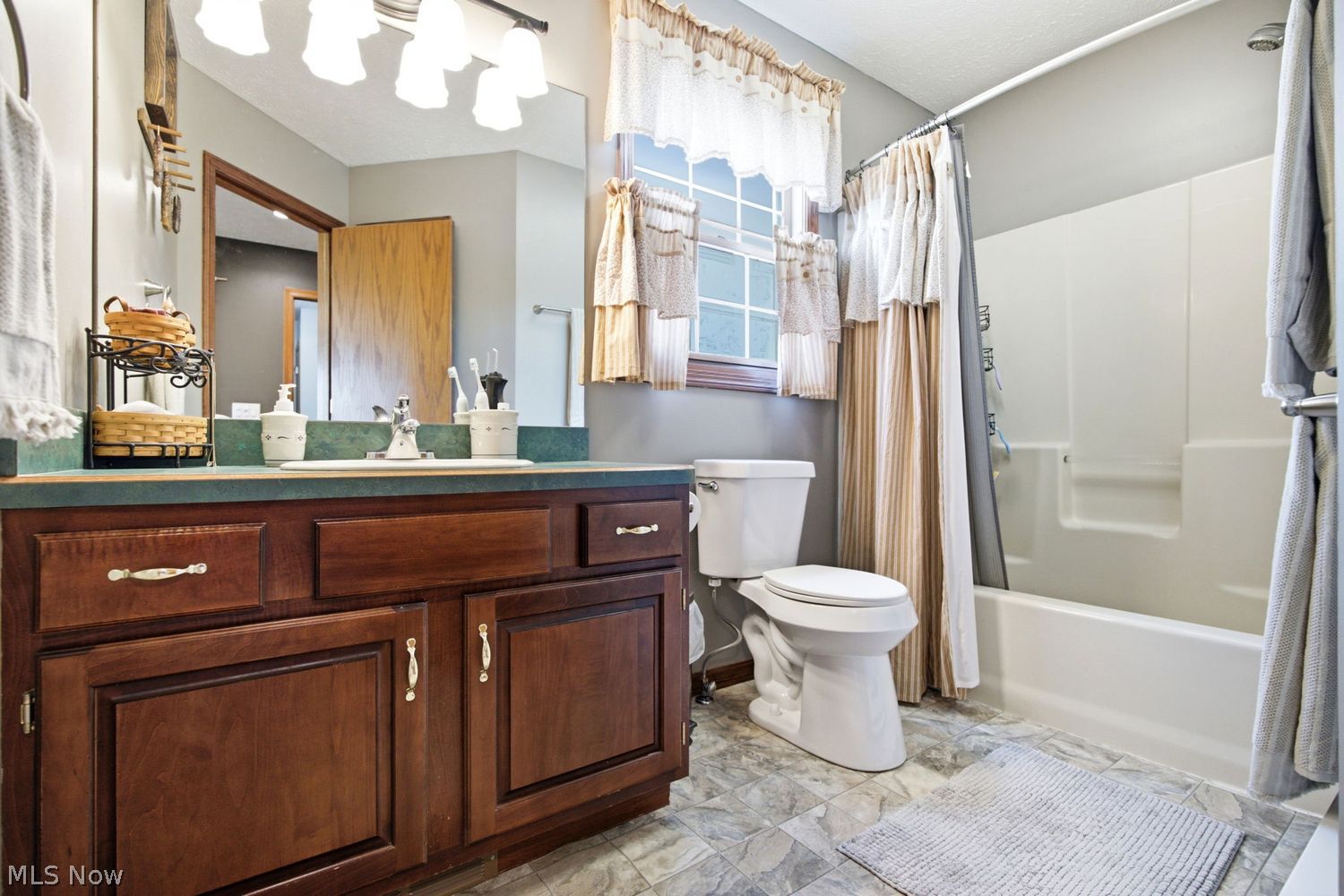 17095 Mennell Road Grafton, OH 44044 - Photo 20 of 39