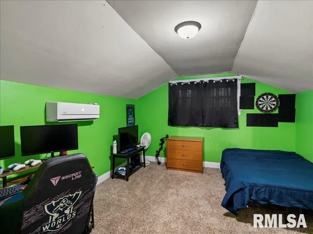 $160,000 | 300 South Meadow Street, Royalton, IL 62983