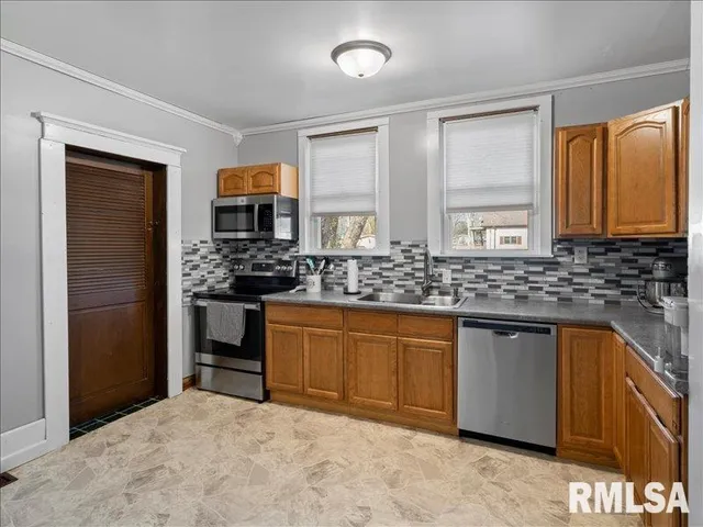 $160,000 | 300 South Meadow Street, Royalton, IL 62983