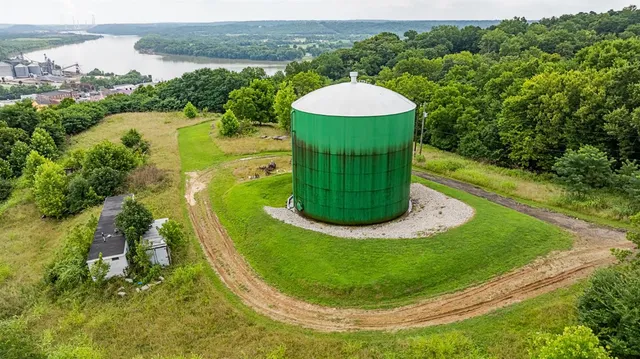 $200,000 | 12431 Siemantel Avenue, Aurora, IN 47001