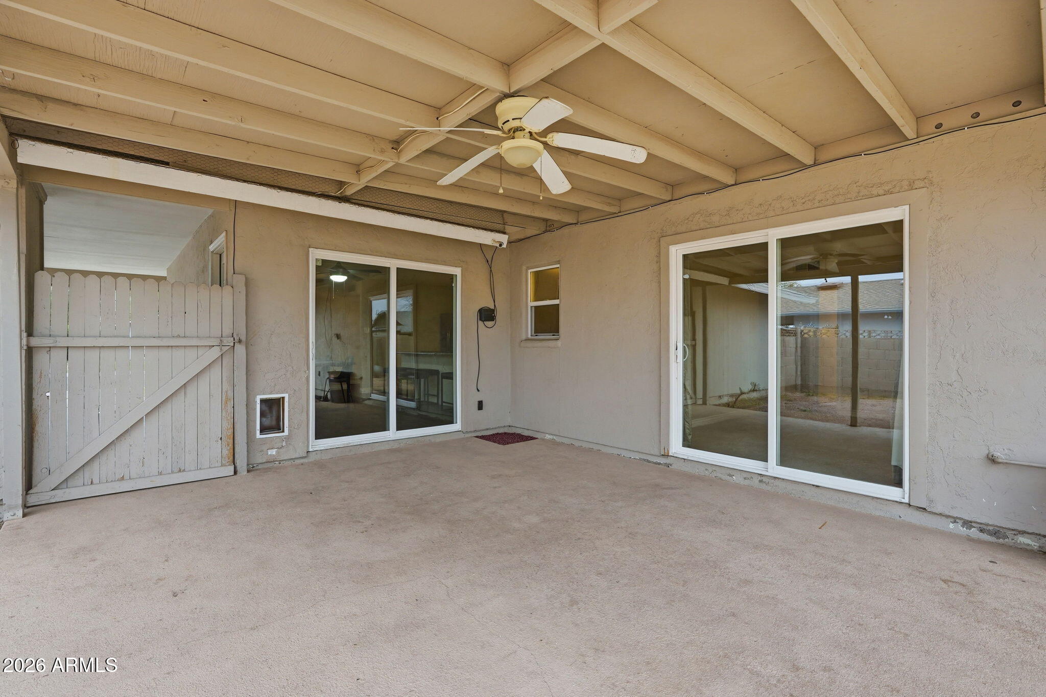 4526 South Terrace Road Tempe, AZ 85282 - Photo 28 of 30 an empty room with windows