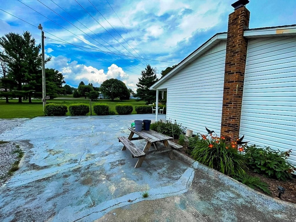 875 4 Seasons Road Rural Retreat, VA 24368 - Photo 31 of 36 Gallery Image 31