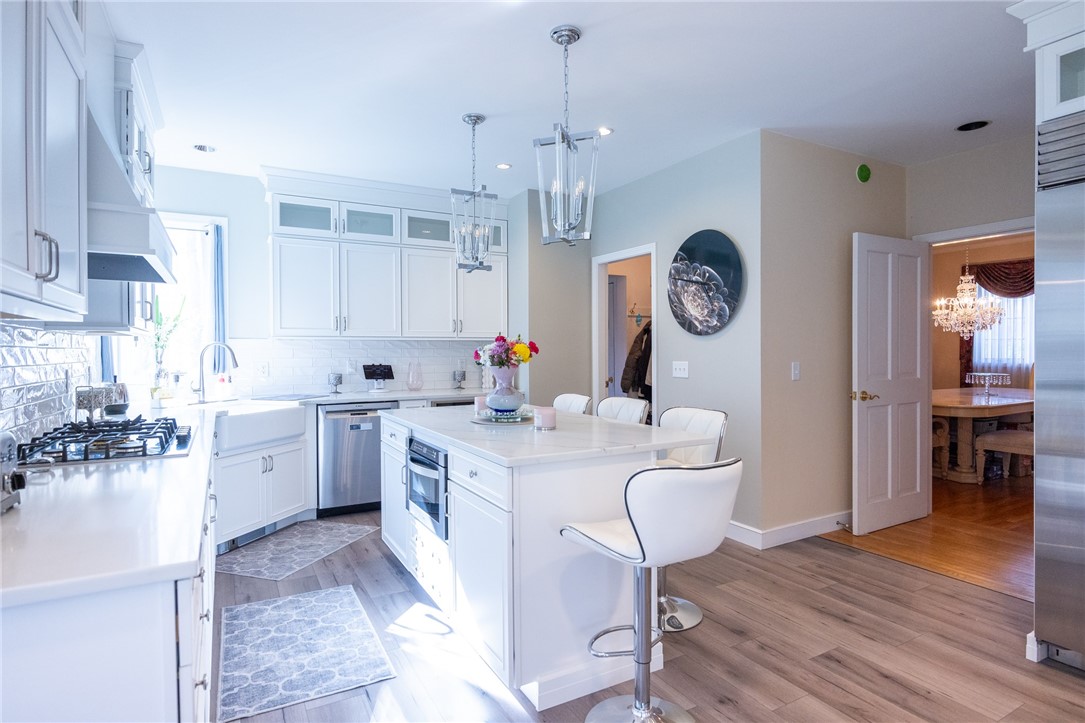 40 Suffolk Way Lincoln, RI 02865 - Photo 16 of 49