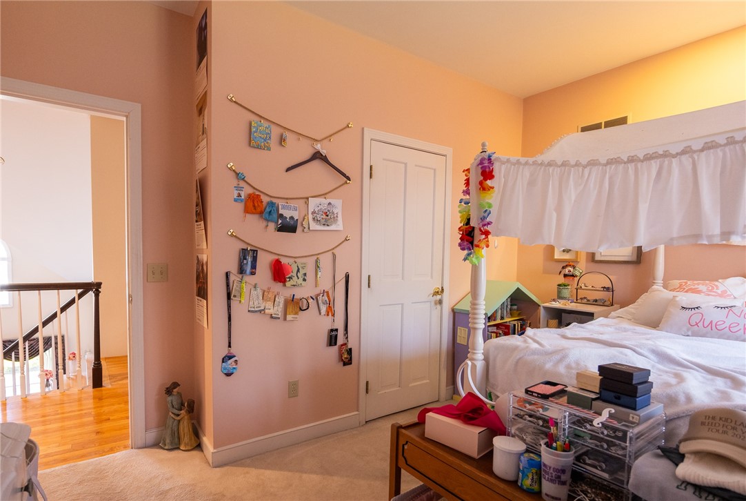 40 Suffolk Way Lincoln, RI 02865 - Photo 32 of 49