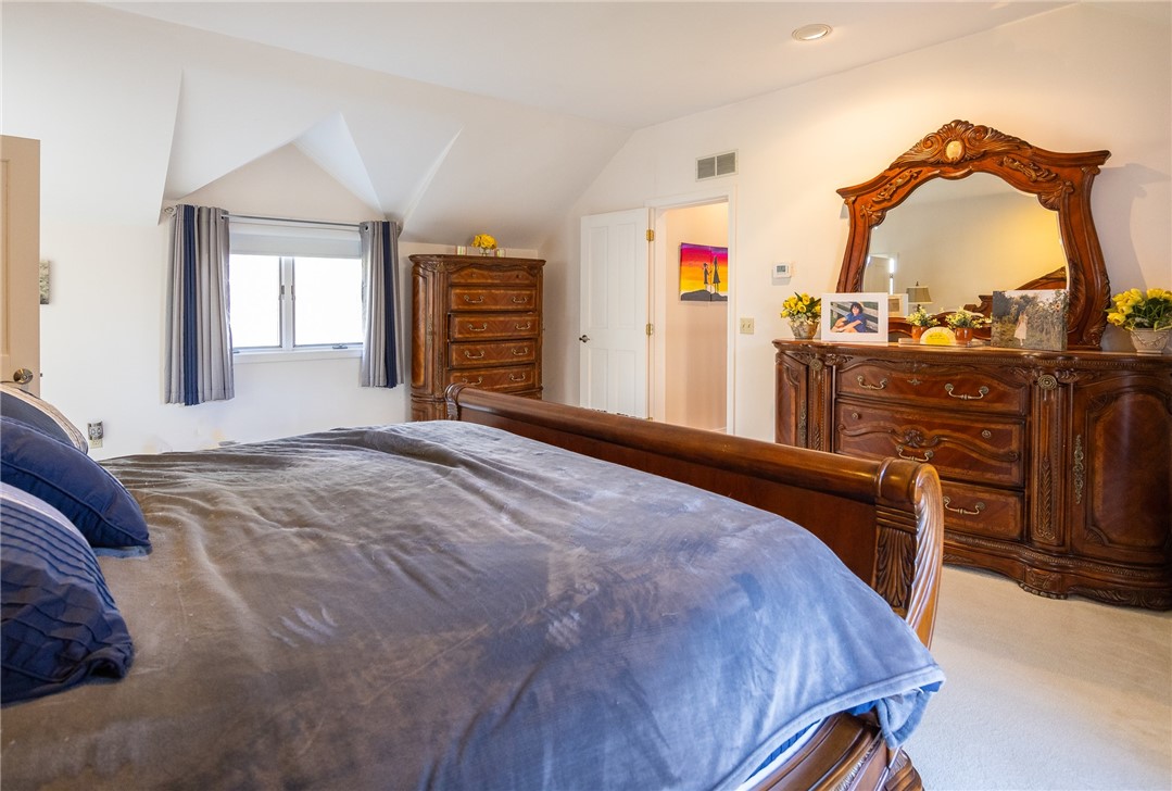 40 Suffolk Way Lincoln, RI 02865 - Photo 35 of 49
