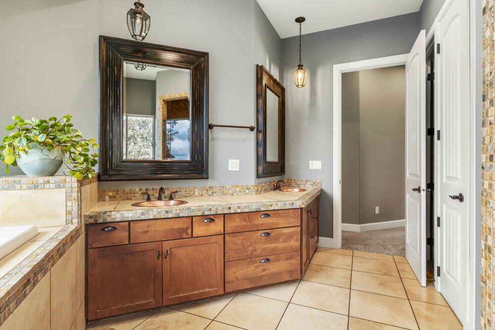 6447 Jake Road Klamath Falls, OR 97601 - Photo 30 of 59