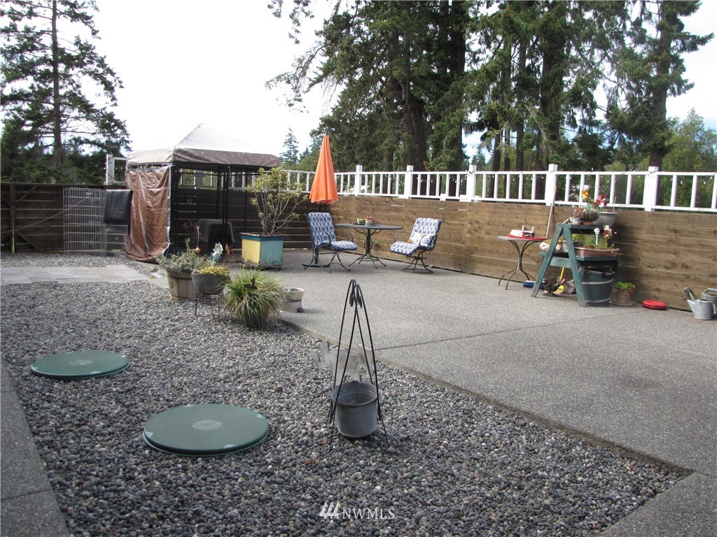 40 Levig Road Port Angeles, WA 98362 - Photo 2 of 25