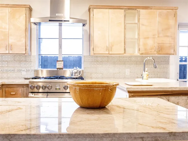 $1,475,000 | 8942 Froude Avenue, Surfside, FL 33154