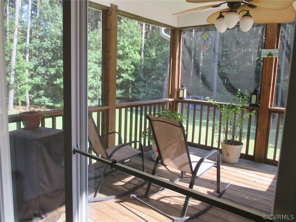 4181 Custis Millpond Road West Point, VA 23181 - Photo 16 of 37 Gallery Image 16