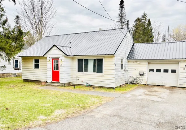 $149,900 | 13 Cedar Street, Eaton, NY 13408